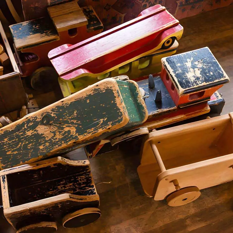 Maison_4 Train ancien en bois jouets collection