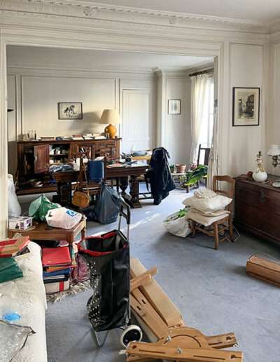 Salon encombré