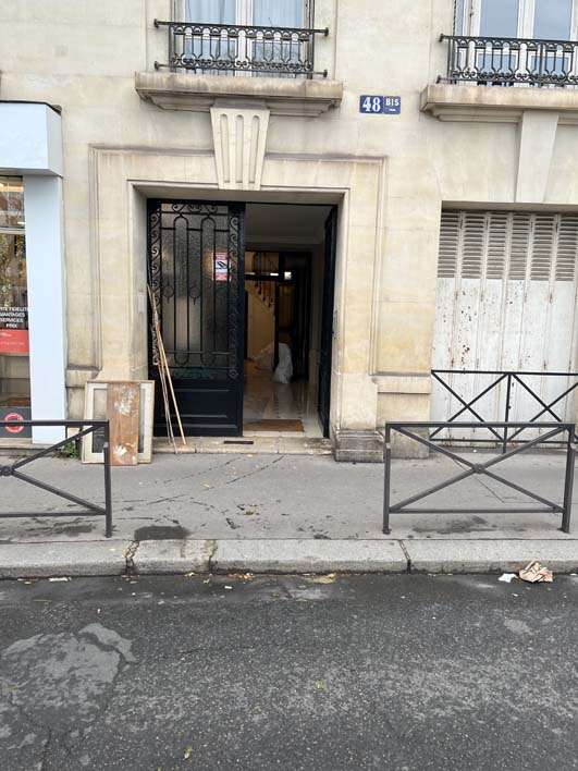 Débarras à Passy d'appartement rue Raynouard, Paris 16e. Porte