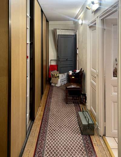 Couloir encombré