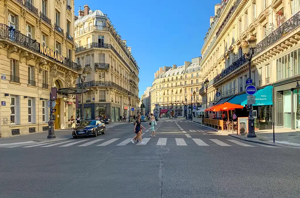 Brocanteur 75 | Débarras Le Doré | Expert en objets anciens à Paris