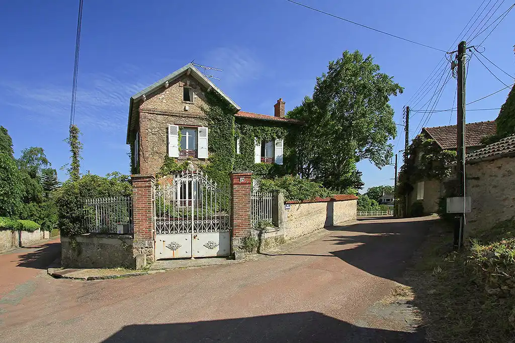 Debarra Les Mesnuls Debarra Les Mesnuls