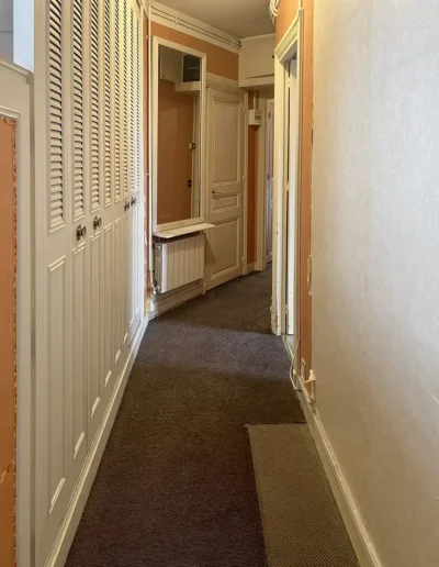 Debarras appartement rue Cauilancourt apris 18, couloir vide 2