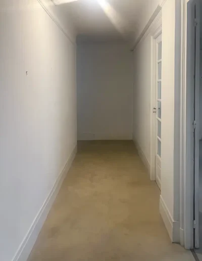 Débarras Rue Duvivier, Paris 75007, Couloir vide