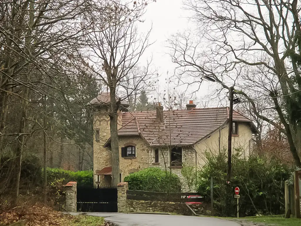 Brocanteur 95 | Débarras Le Doré | Expert en brocante et antiquités dans le Val-d’Oise