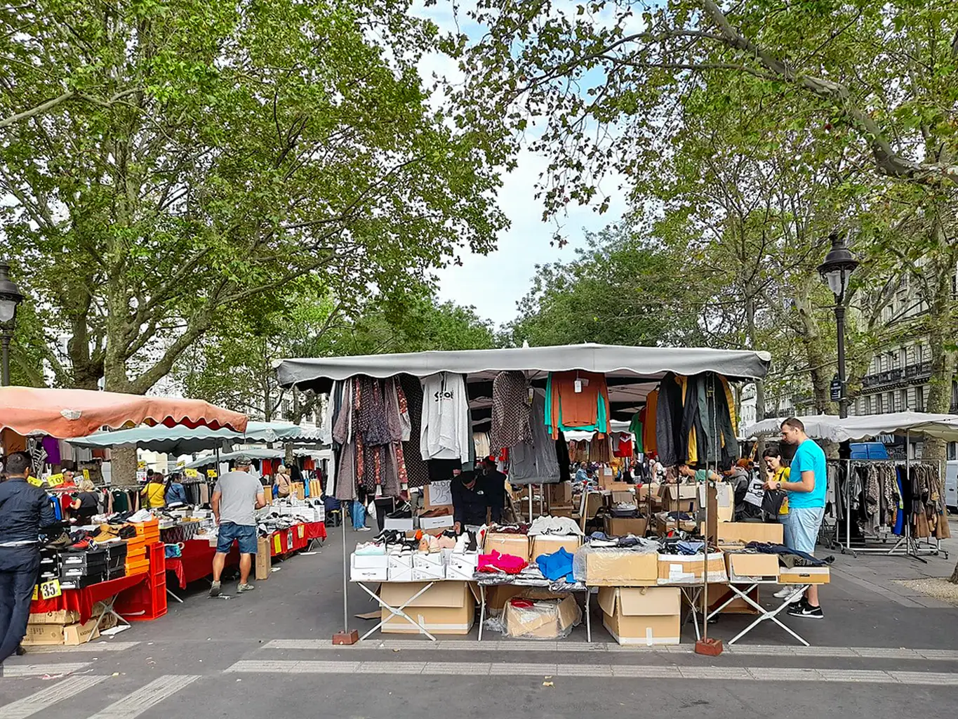 Les brocantes du mois de mai : la fête du printemps !
