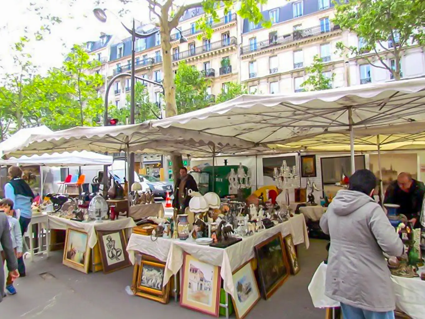 Les brocantes du mois de mai : la fête du printemps !