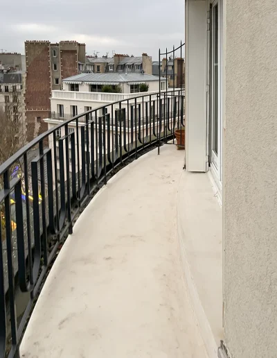 Débarras valorisé porte d'Auteuil, Balcon